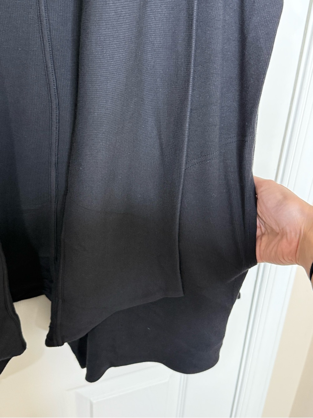 NWOT Athleta Ribbed Pranayama Restore Wrap Black - Picture 7 of 9